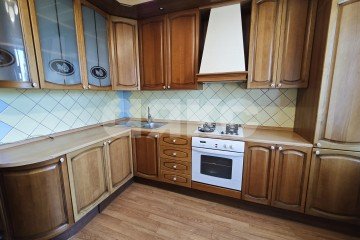 Фото №1: 2-комнатная квартира 74 м² - Воскресенск, мкр. Центральный, ул. Октябрьская, 10
