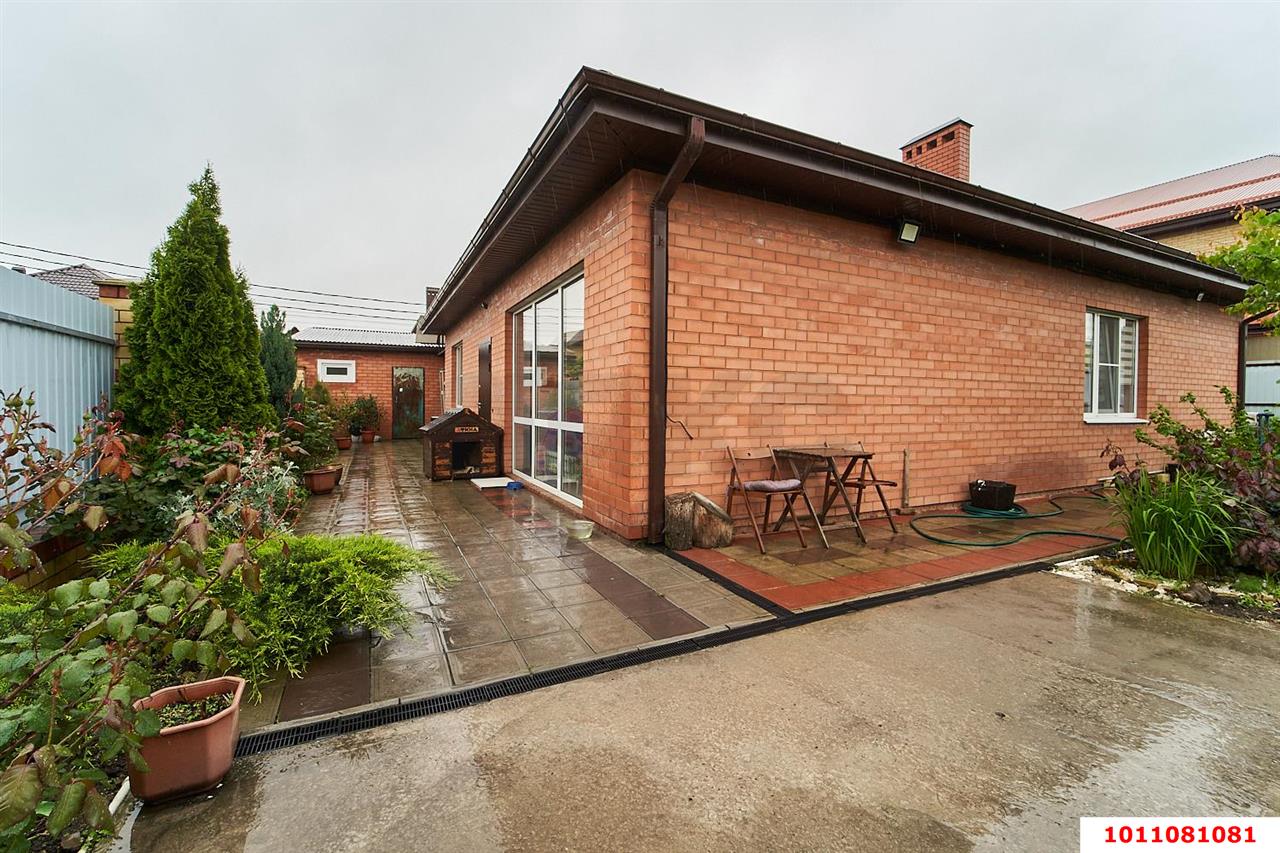 Фото №1: Дом 204 м² + 6.04 сот. - Ленина, Карасунский внутригородской округ, мкр. территория ДНТ Виктория, ул. Школьная, 47