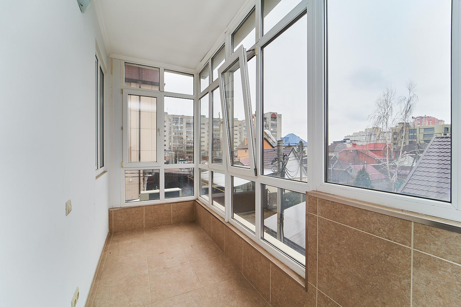 Фото №16: 3-комнатная квартира 125 м² - Краснодар, мкр. Западный внутригородской округ, ул. Брянская, 49