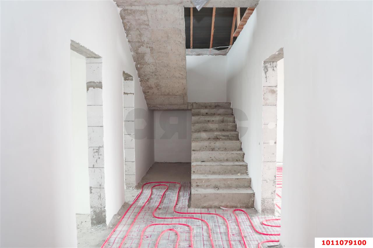 Фото №11: Дом 140 м² + 4 сот. - Лазурный, мкр. Прикубанский внутригородской округ, пр-кт Лазурный, 38