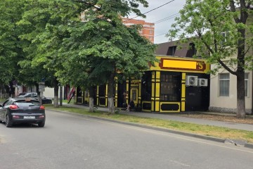 Фото №1: Торговое помещение 605 м² - Краснодар, мкр. Завод Измерительных Приборов, ул. Московская, 54/1