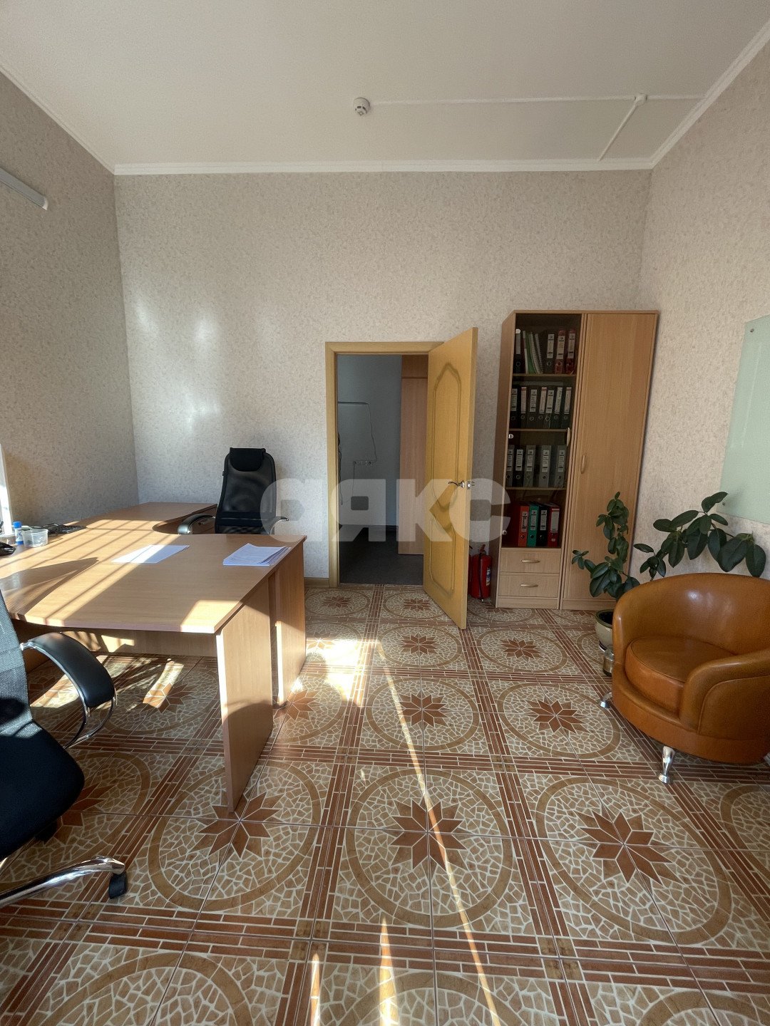 Фото №19: Коммерция 393 м² - Майкоп, квартал Нефтянка, ул. Пионерская, 273