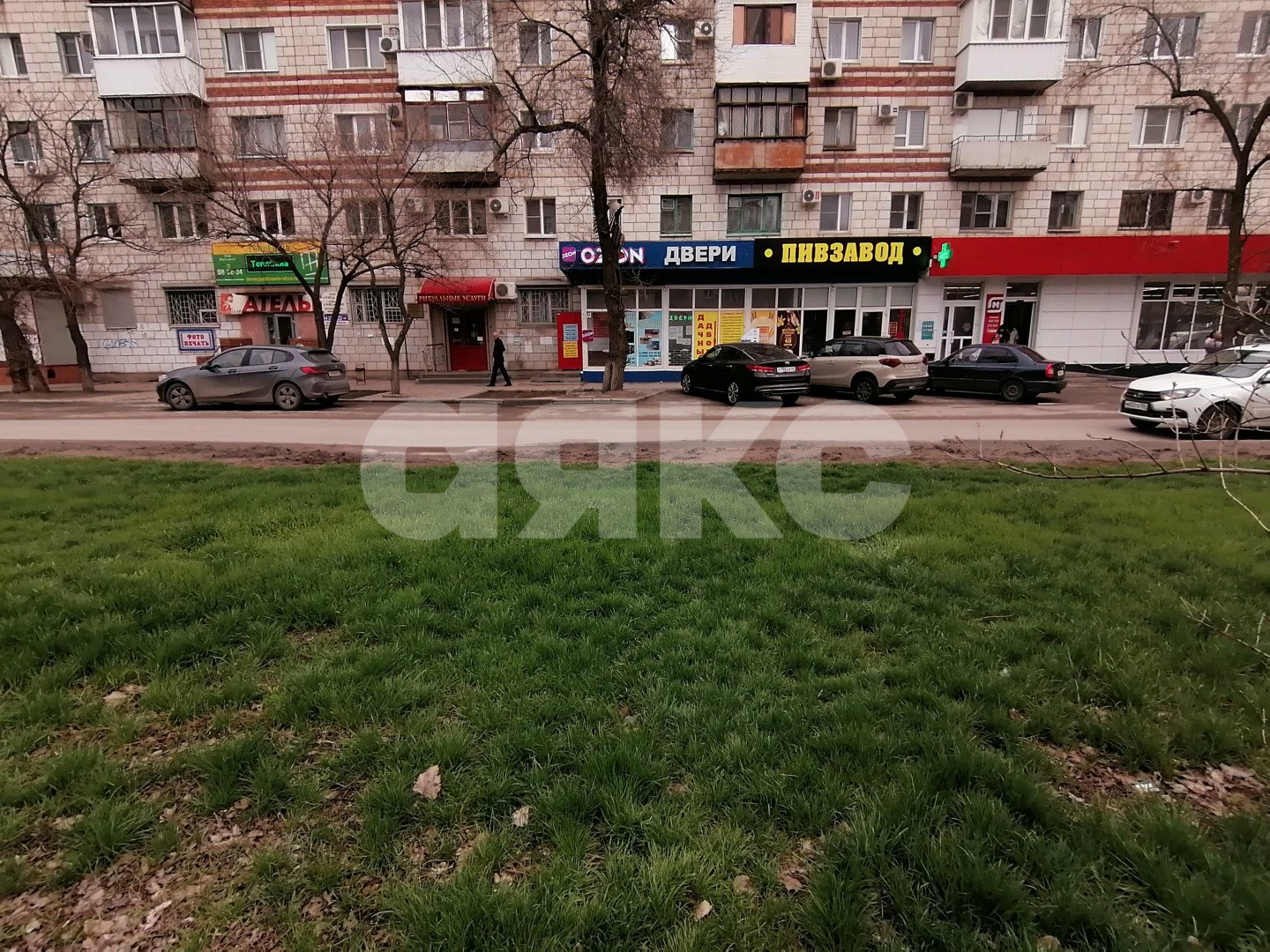 Фото №23: Коммерция 300 м² - Волгоград, Развилка, ул. Кирова, 145
