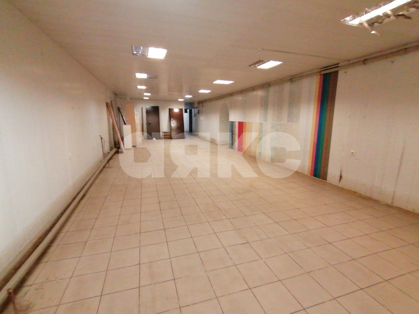 Фото №15: Коммерция 300 м² - Волгоград, Развилка, ул. Кирова, 145