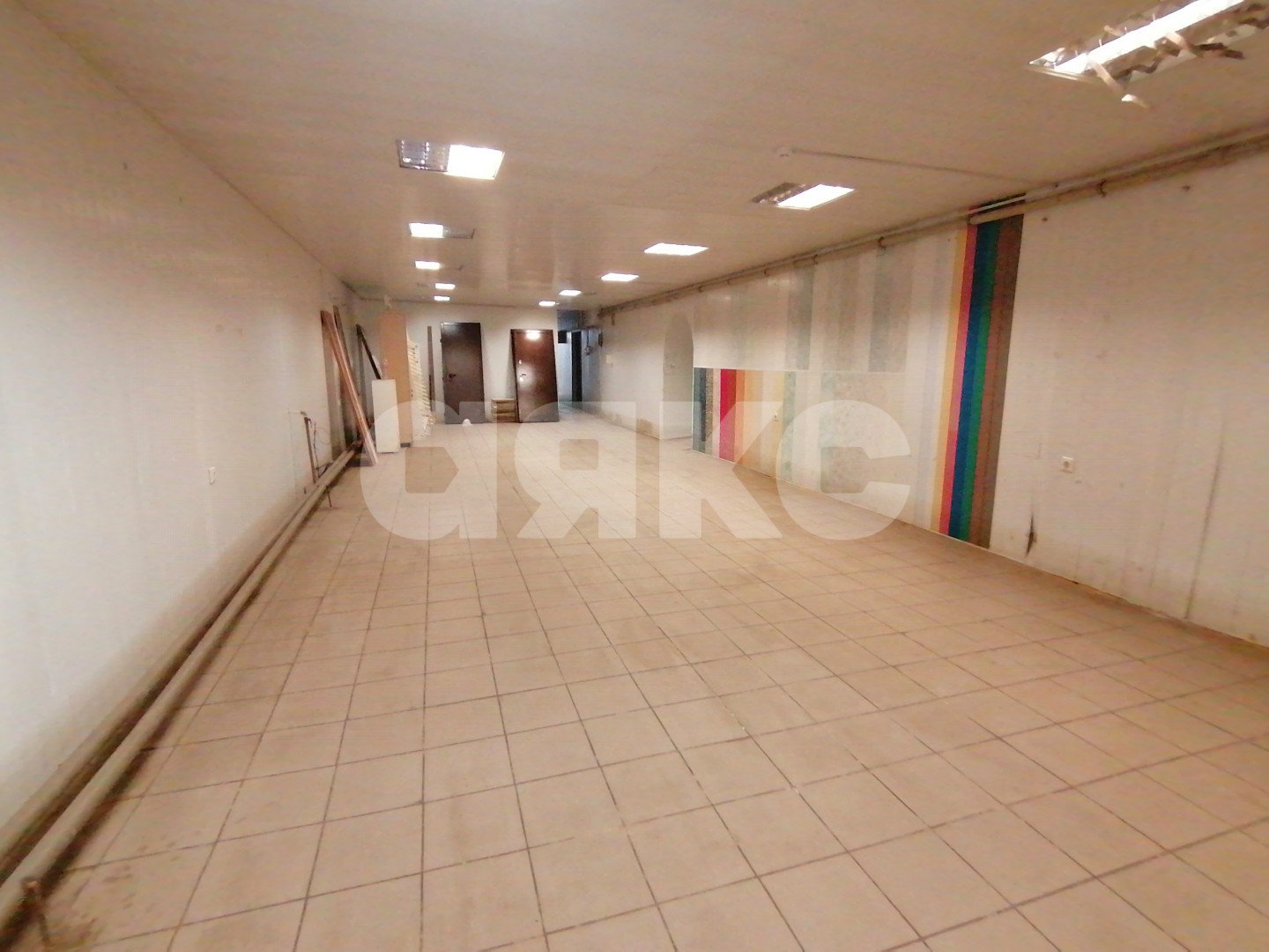 Фото №16: Коммерция 300 м² - Волгоград, Развилка, ул. Кирова, 145