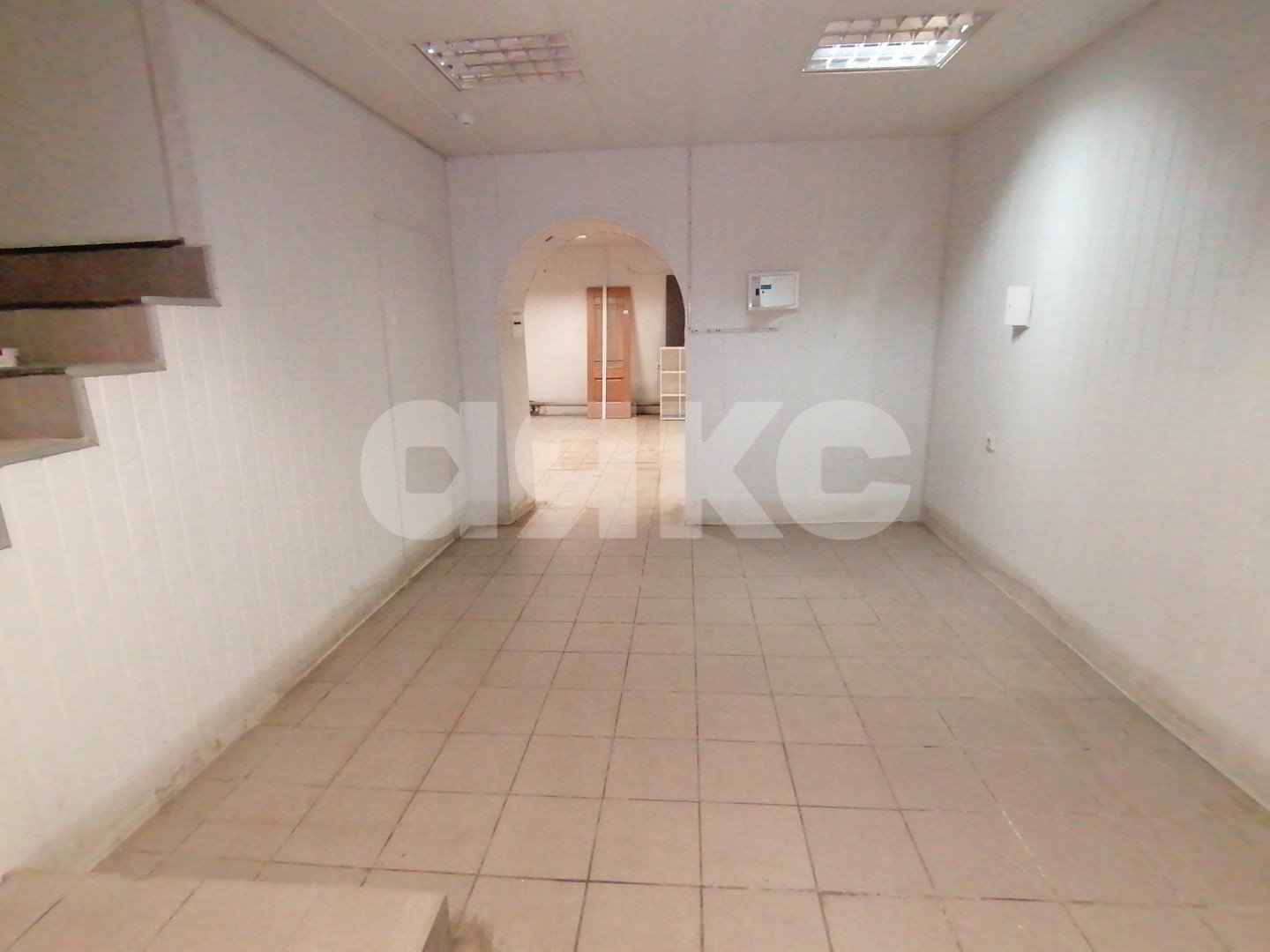 Фото №13: Коммерция 300 м² - Волгоград, Развилка, ул. Кирова, 145