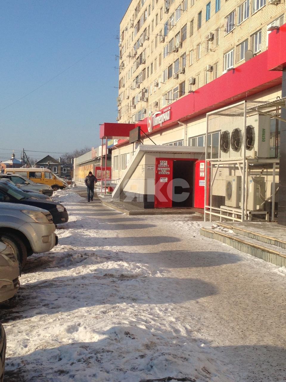 Фото №1: Коммерция 900 м² - Волгоград, Дзержинский, ул. Карла Либкнехта, 13