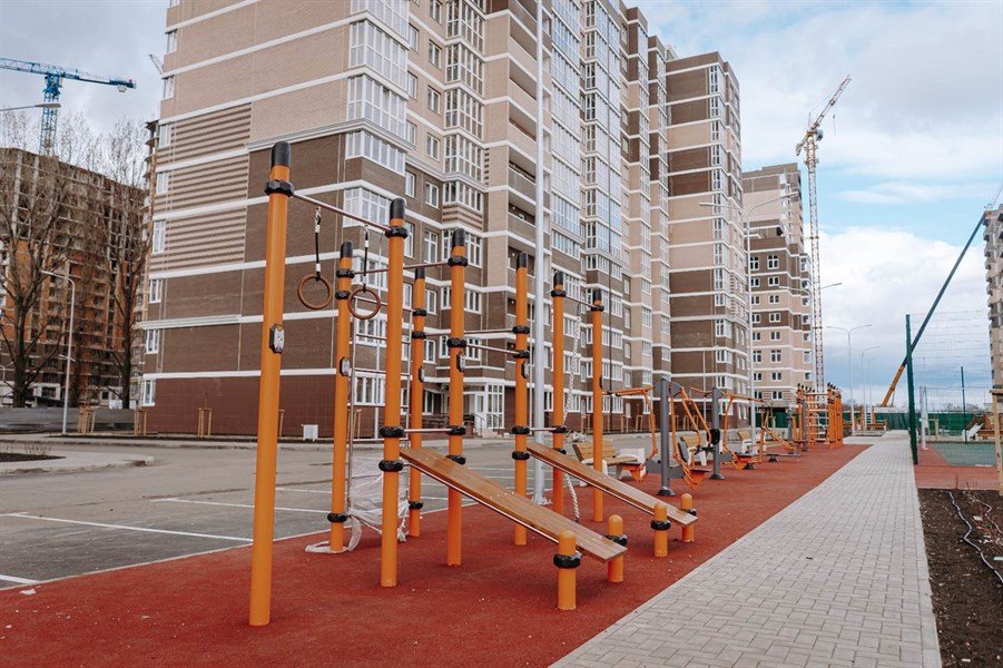 Фото №2: 2-комнатная квартира 74 м² - Краснодар, Прикубанский внутригородской округ, мкр. жилой комплекс Нeo-квартал Красная Площадь, ул. им. Мурата Ахеджака, 12