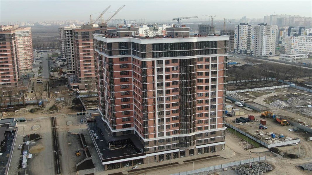 Фото №3: 3-комнатная квартира 221 м² - Краснодар, Прикубанский внутригородской округ, мкр. жилой комплекс Самолёт-3, ул. Ивана Беличенко, 83