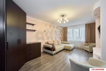 Фото №1: 2-комнатная квартира 63 м² - Краснодар, мкр. Завод Измерительных Приборов, ул. Зиповская, 45