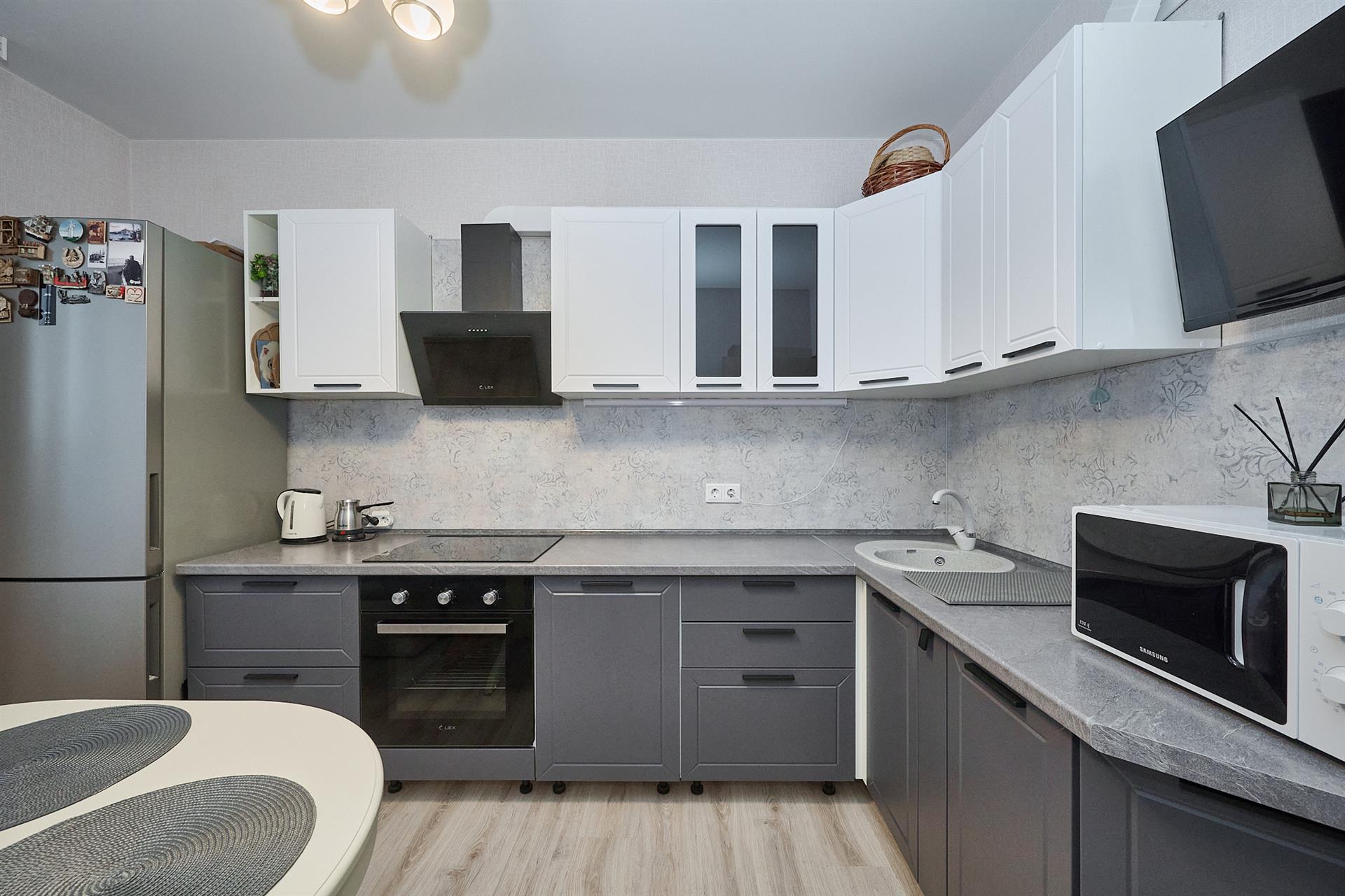 Фото №1: 1-комнатная квартира 45 м² - Краснодар, Карасунский внутригородской округ, Пашковский, жилой комплекс Гарант, Участок №24, мкр. Гидростроителей, ул. Трудовой Славы, 43