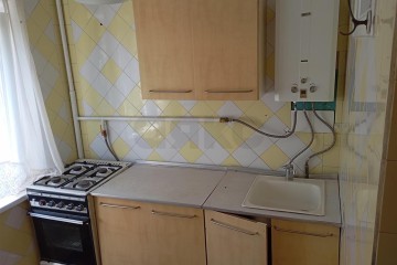 Фото №1: 4-комнатная квартира 59 м² - Краснодар, мкр. Фестивальный, ул. Гагарина, 93