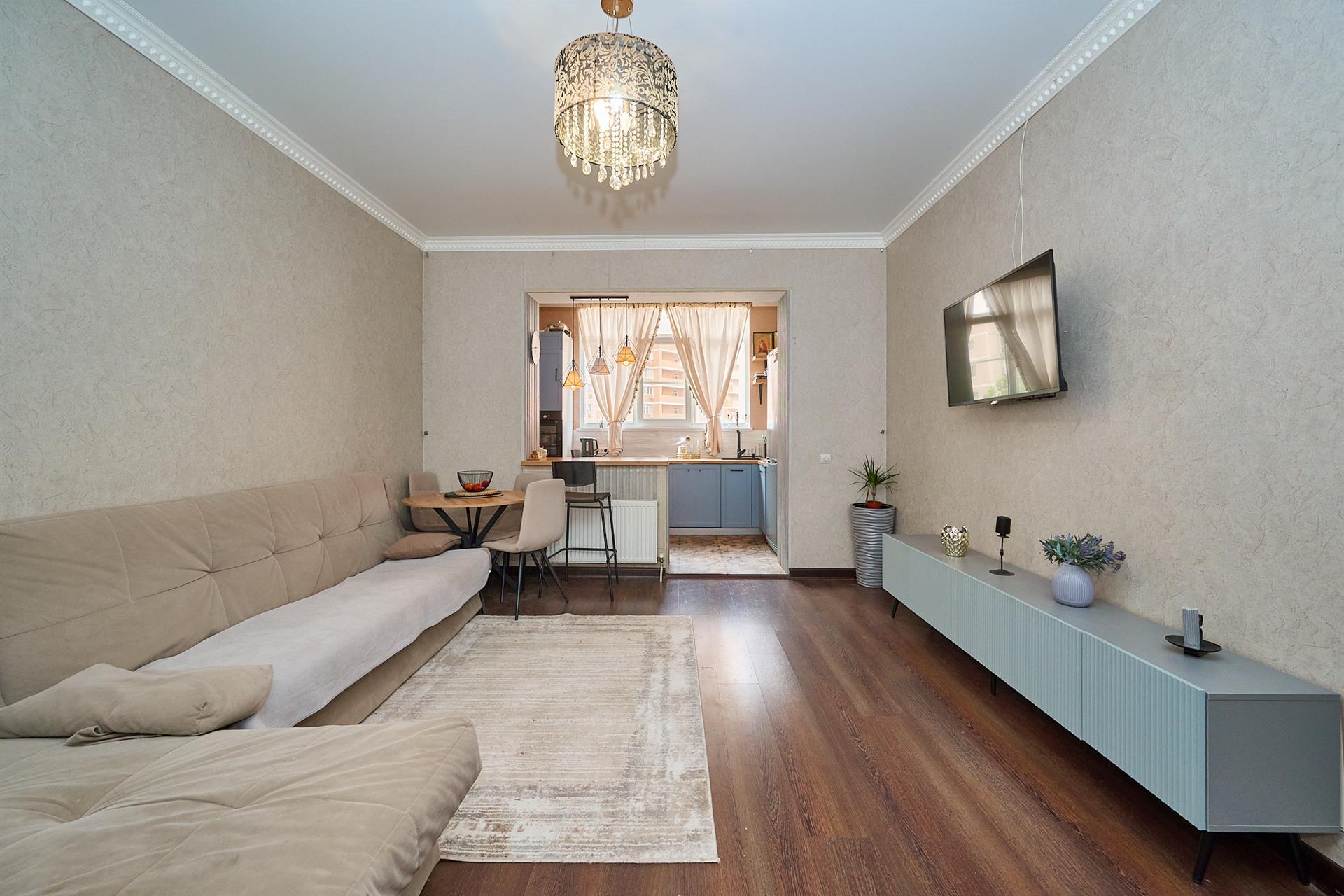 Фото №3: 3-комнатная квартира 75 м² - Краснодар, Западный внутригородской округ, мкр. Юбилейный, ул. 70-летия Октября, 1/1