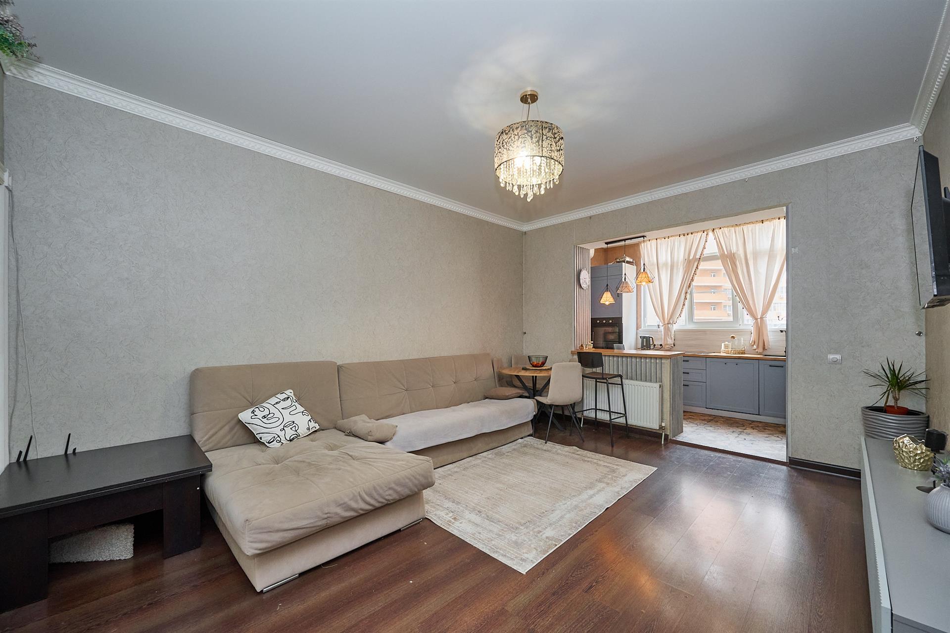 Фото №4: 3-комнатная квартира 75 м² - Краснодар, Западный внутригородской округ, мкр. Юбилейный, ул. 70-летия Октября, 1/1