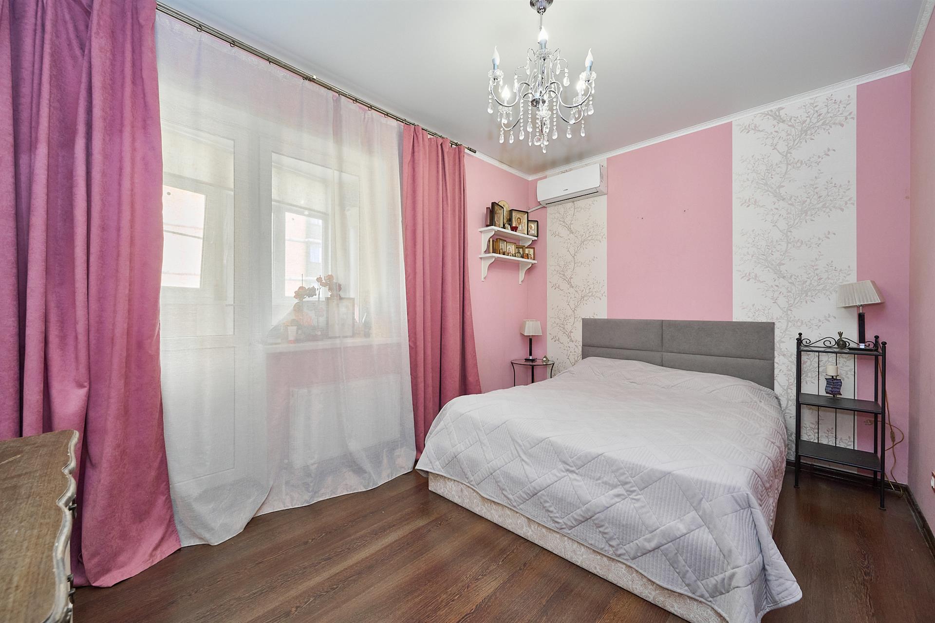 Фото №7: 3-комнатная квартира 75 м² - Краснодар, Западный внутригородской округ, мкр. Юбилейный, ул. 70-летия Октября, 1/1