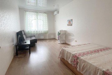 Фото №1: 1-комнатная квартира 43 м² - Краснодар, мкр. имени Петра Метальникова, ул. Евгении Жигуленко