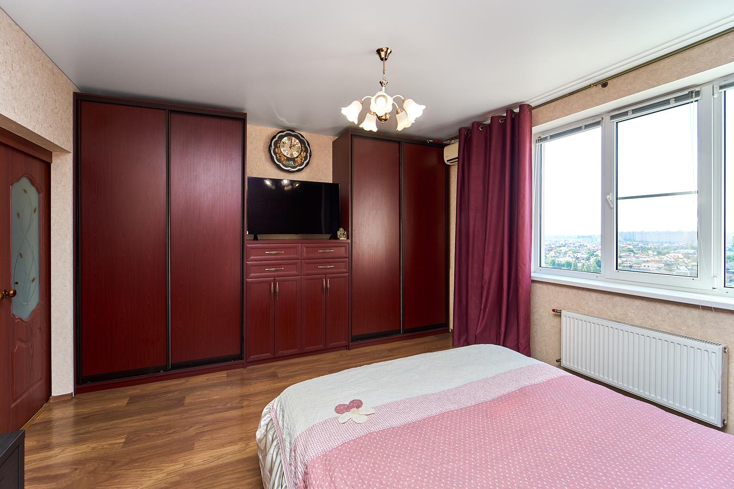 Фото №7: 2-комнатная квартира 67 м² - Краснодар, Прикубанский внутригородской округ, мкр. имени Маршала Жукова, ул. Александра Покрышкина, 4/6