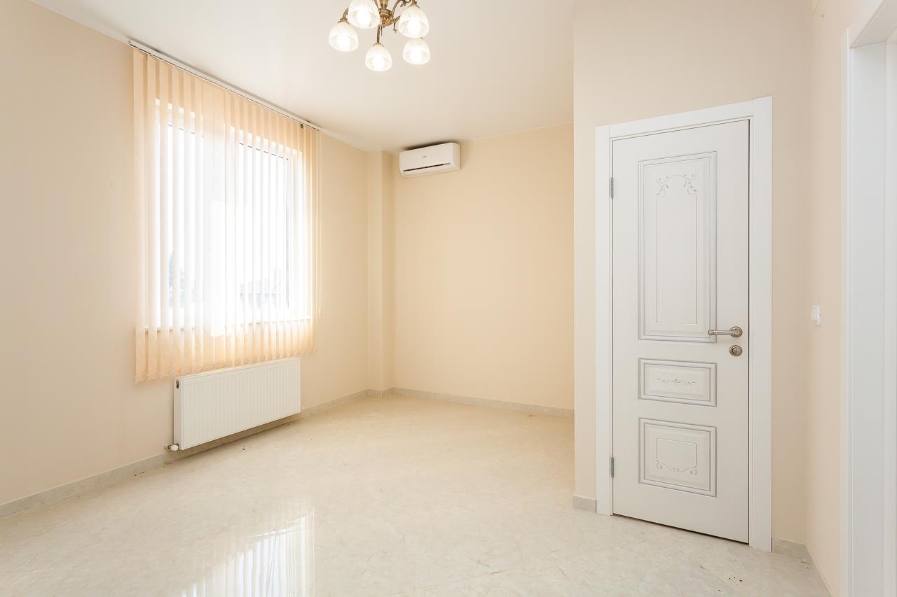 Фото №10: Дом 274 м² + 4 сот. - Краснодар, Западный внутригородской округ, Горогороды, мкр. Центральный, ул. Индустриальная, 89