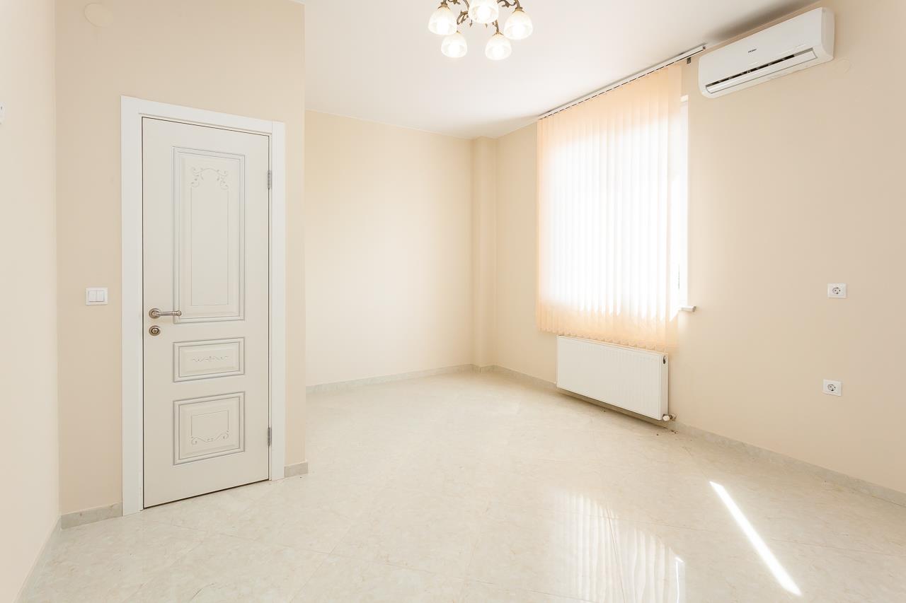 Фото №6: Дом 274 м² + 4 сот. - Краснодар, Западный внутригородской округ, Горогороды, мкр. Центральный, ул. Индустриальная, 89