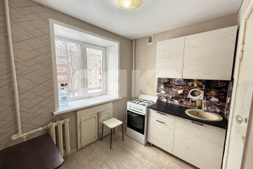Фото №1: 3-комнатная квартира 56 м² - Нижнекамск, мкр. 8-й квартал, б-р Школьный, 3