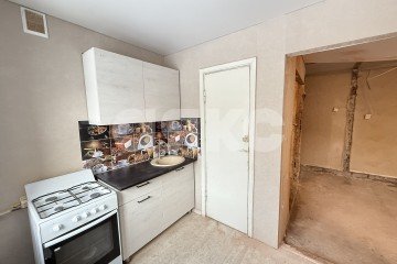 Фото №2: 3-комнатная квартира 56 м² - Нижнекамск, мкр. 8-й квартал, б-р Школьный, 3