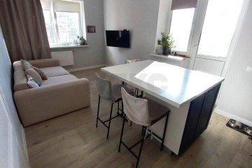 Фото №1: 3-комнатная квартира 80 м² - Краснодар, мкр. Солнечный, ул. Казбекская, 1