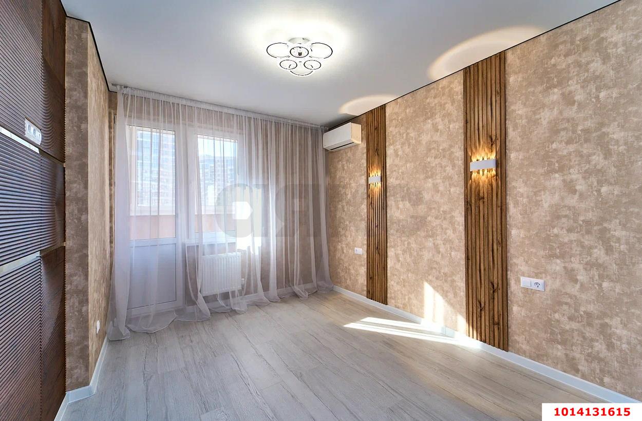 Фото №1: 1-комнатная квартира 37 м² - Краснодар, жилой комплекс Самолёт, ул. Западный Обход, 39/2к1