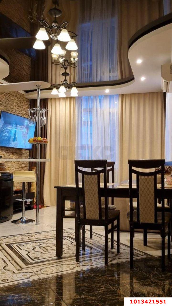 Фото №1: 2-комнатная квартира 60 м² - Краснодар, Прикубанский внутригородской округ, мкр. жилой комплекс Красная площадь, ул. Кореновская, 57к1