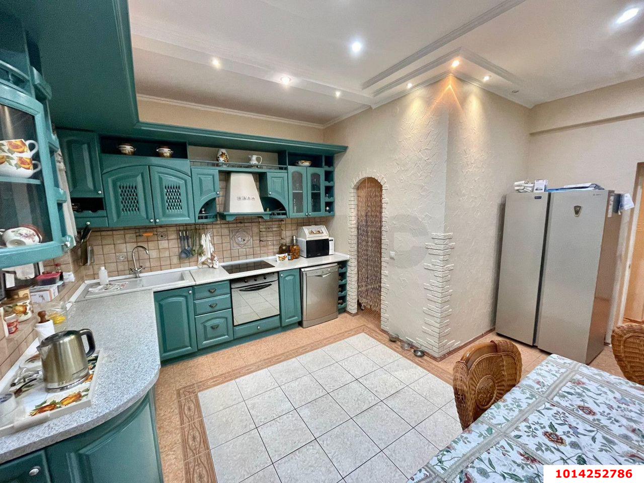 Фото №3: Дом 165 м² + 2.5 сот. - Краснодар, ул. Алма-Атинская, 185