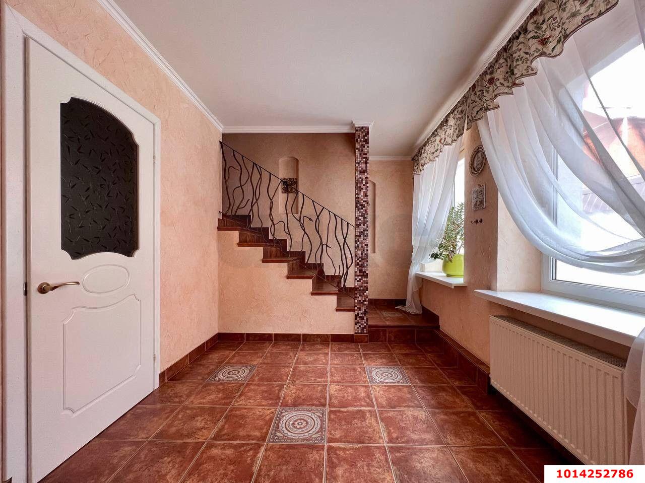 Фото №8: Дом 165 м² + 2.5 сот. - Краснодар, Сельскохозяйственный Институт, ул. Алма-Атинская, 187