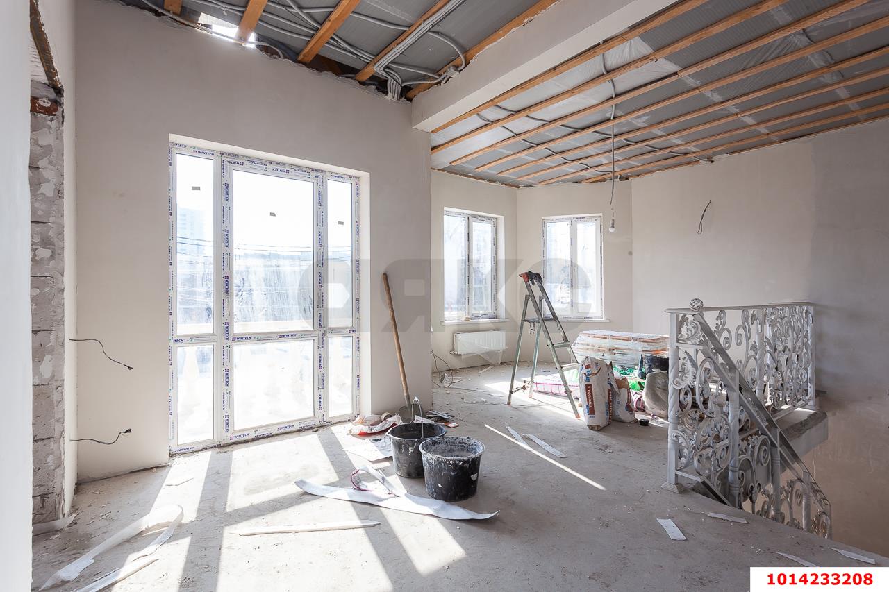 Фото №6: Дом 181 м² + 4.5 сот. - Краснодар, Центральный внутригородской округ, мкр. Табачная Фабрика, ул. Ипподромная, 27