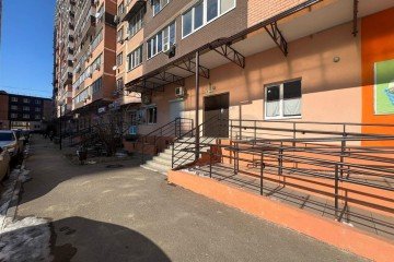 Фото №3: Офисное помещение 21 м² - Краснодар, мкр. жилой комплекс Авиатор, ул. имени Валерия Гассия, 2