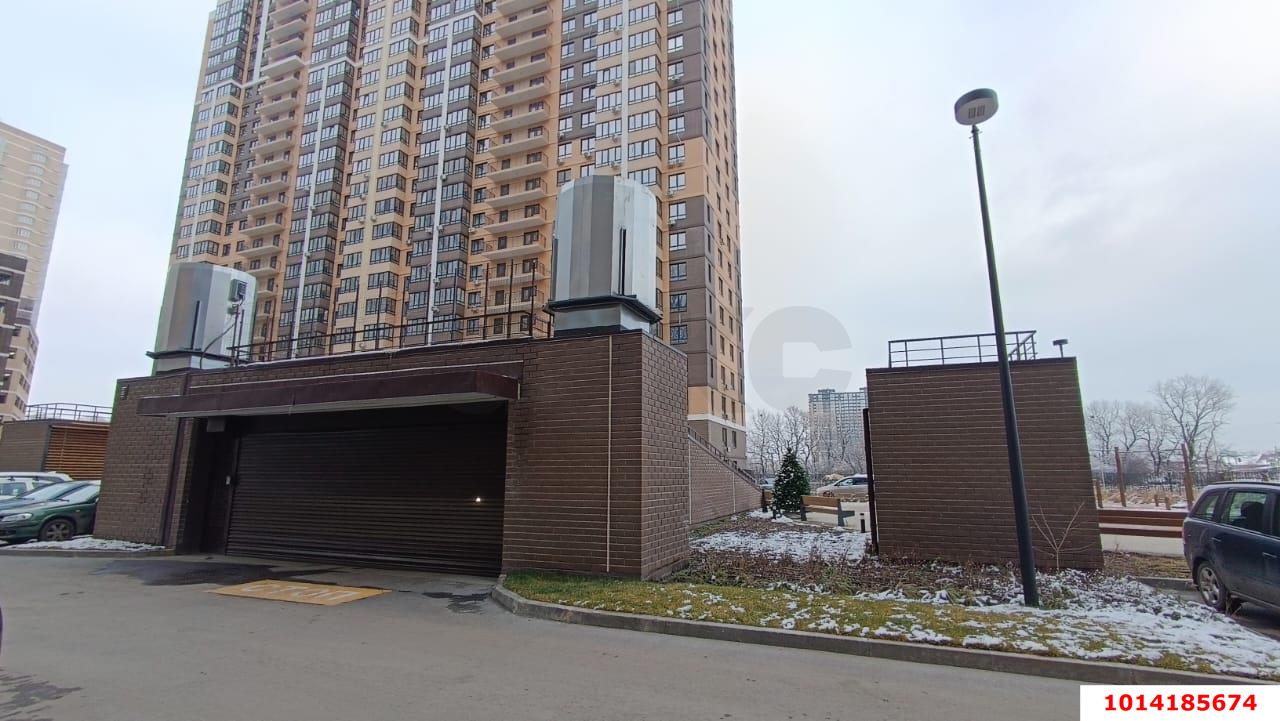 Фото №2: Гараж 12 м² - Краснодар, жилой комплекс Улыбка, ул. имени Героя Георгия Бочарникова, 2