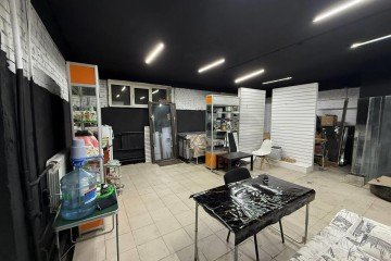 Фото №2: Торговое помещение 50 м² - Краснодар, мкр. Музыкальный, пр-д Ангарский, 3