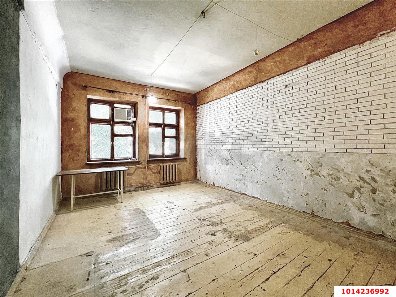 Фото №1: Комната 20 м² - Краснодар, Центральный внутригородской округ, ул. Красная, 200/1