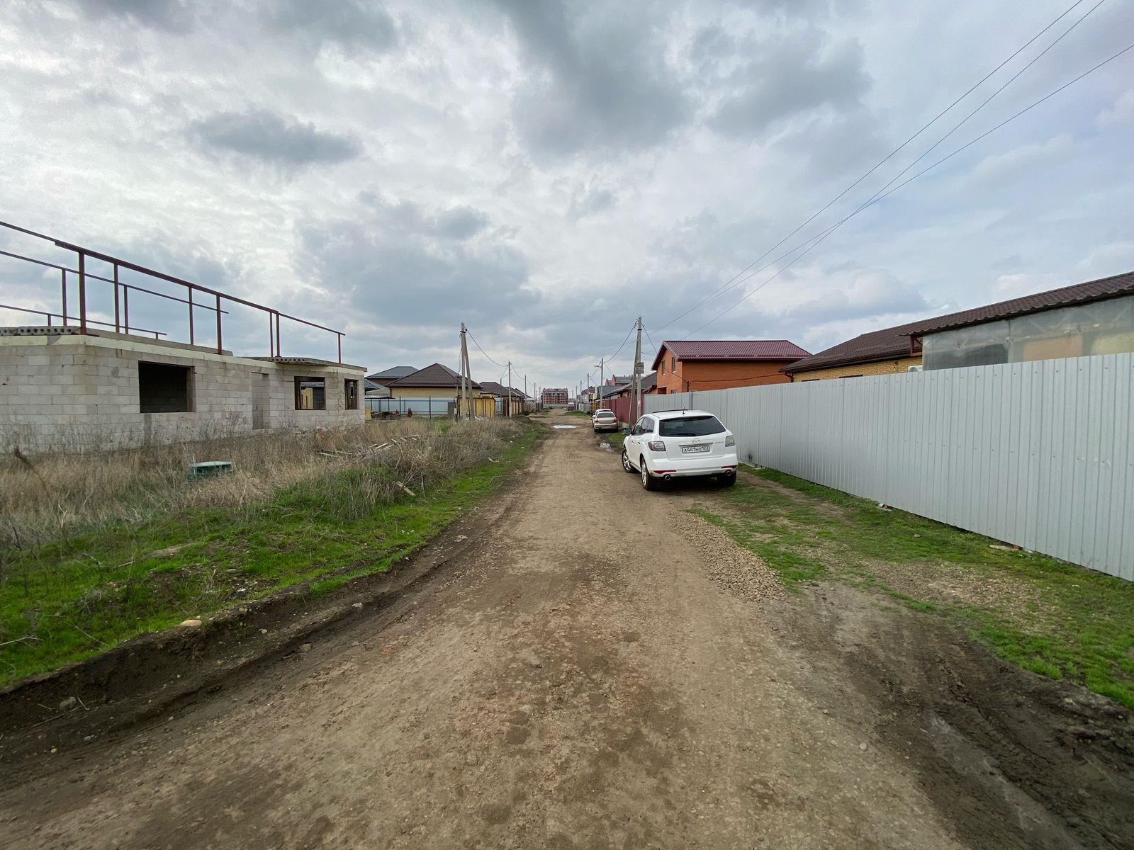 Фото №2: Земельный участок 5 сот. - Краснодар, Прикубанский внутригородской округ, мкр. КП Комарово, ул. Купчинская, 32