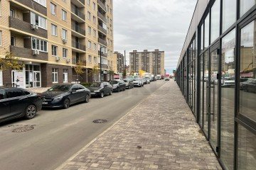 Фото №3: Торговое помещение 31 м² - Краснодар, мкр. жилой комплекс Дыхание, ул. Лётчика Позднякова, 2сВ