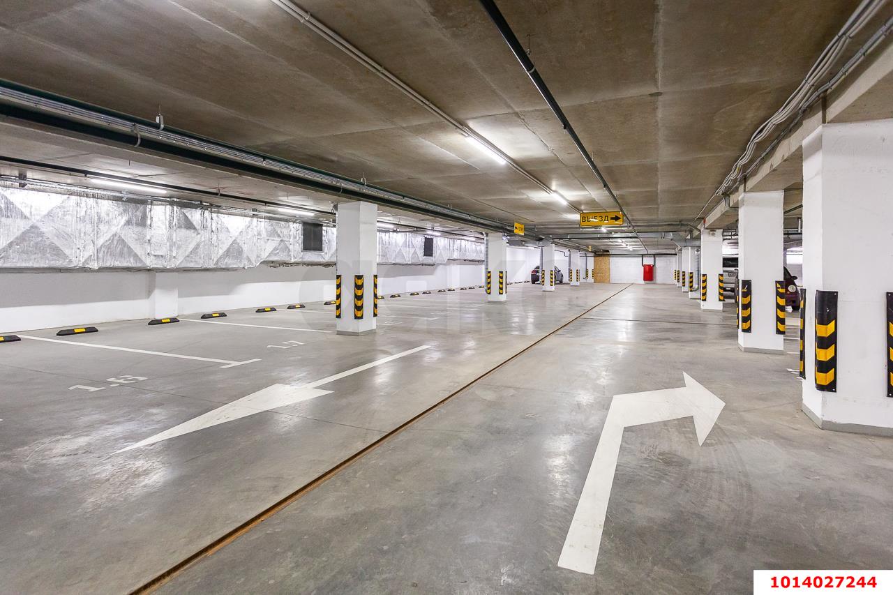Фото №4: Гараж 225 м² - Краснодар, жилой комплекс Сограт, ул. Красных Партизан, 4/15