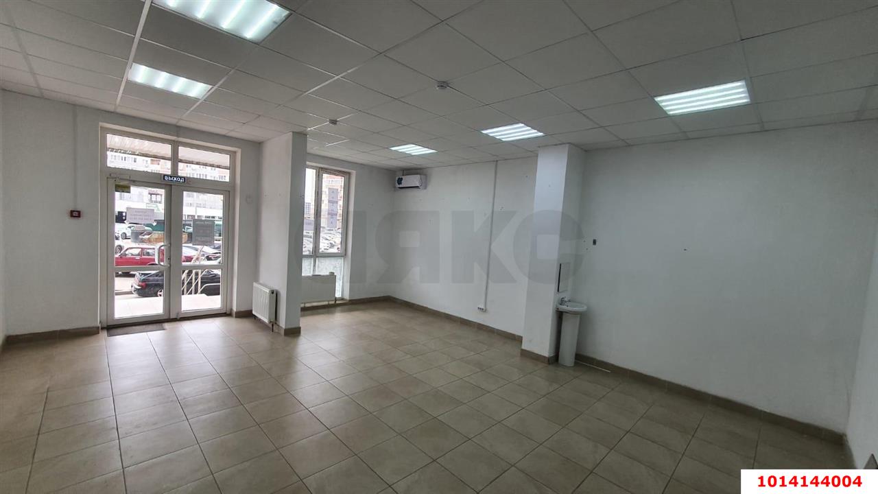 Фото №6: Торговое помещение 37 м² - Краснодар, жилой комплекс Видный, ул. Командорская, 3к1