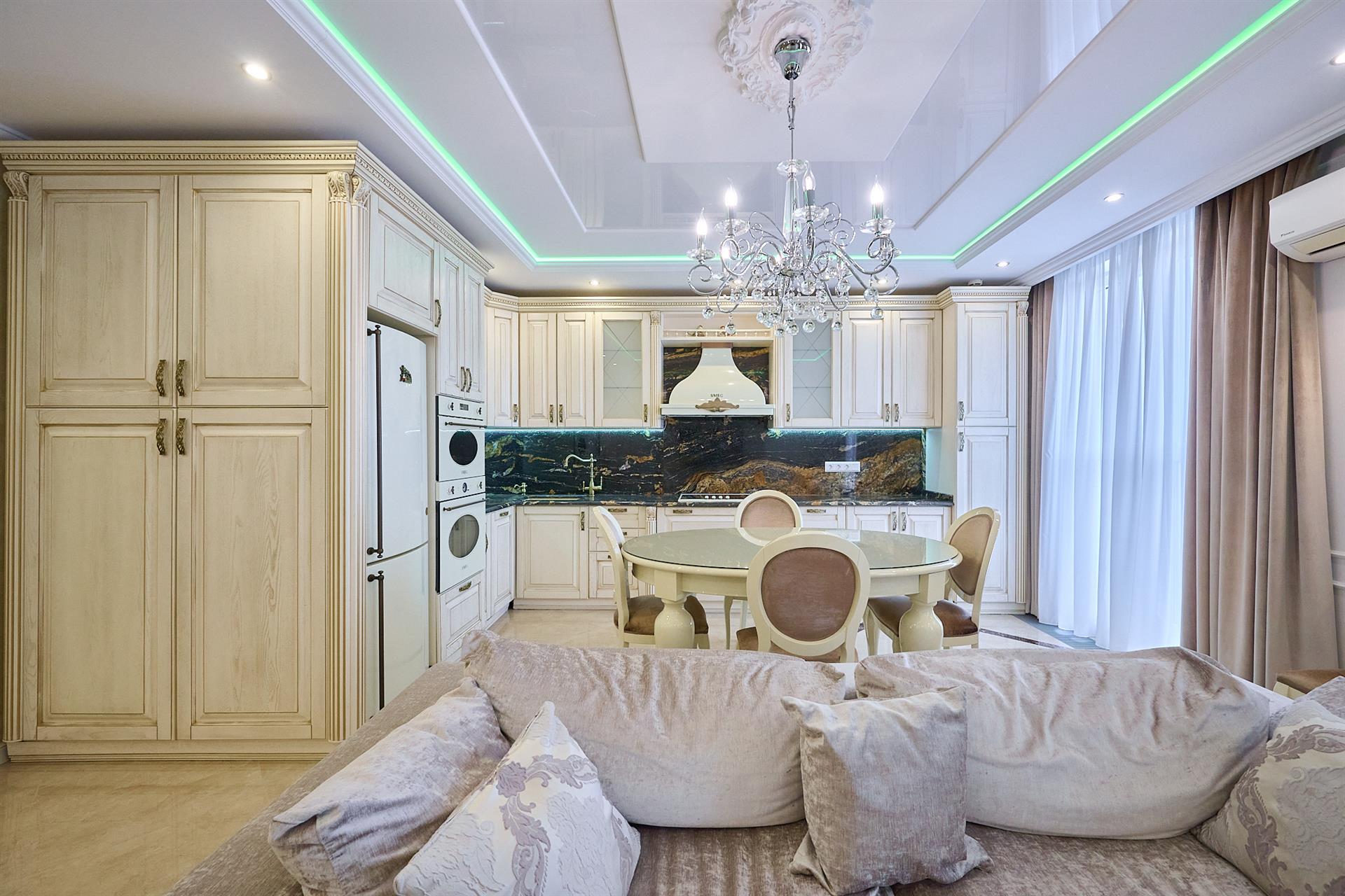 Фото №2: 3-комнатная квартира 110 м² - Краснодар, Центральный внутригородской округ, Центральный, мкр. ЖК Большой, ул. Красная, 176лит5/3