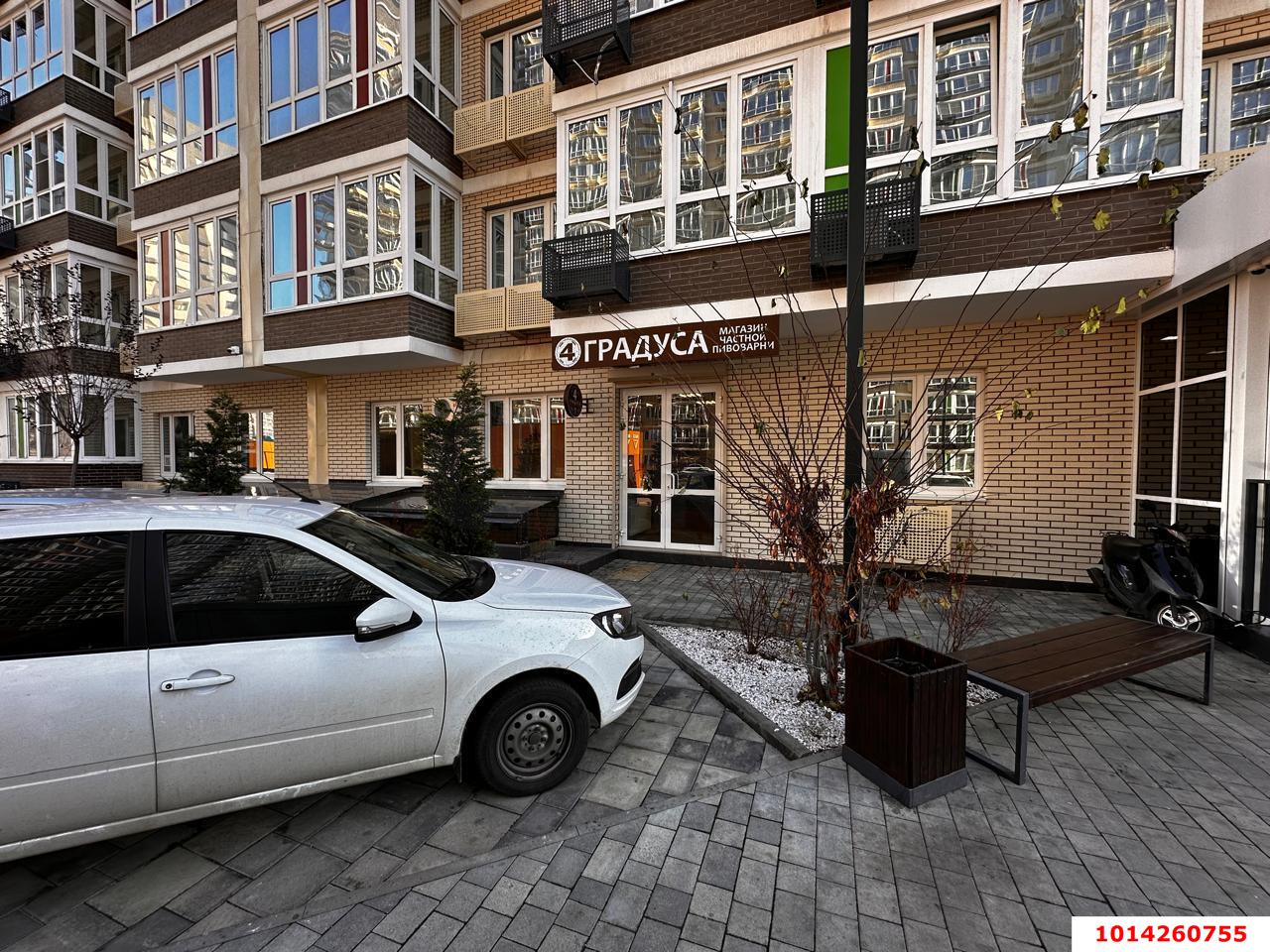 Фото №2: Торговое помещение 62 м² - Краснодар, жилой комплекс Абрикосово, ул. имени Героя Георгия Бочарникова, 4к2