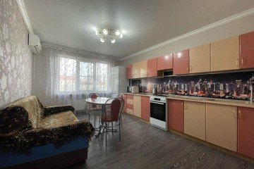 Фото №2: 2-комнатная квартира 65 м² - Краснодар, мкр. Черёмушки, ул. Ставропольская, 107/9
