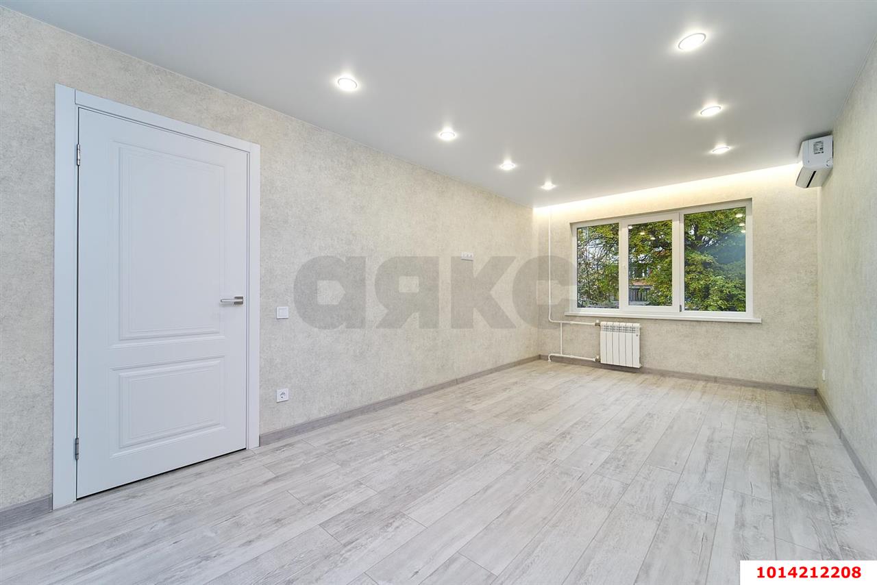 Фото №1: 1-комнатная квартира 30 м² - Краснодар, Славянский, ул. Красных Партизан, 155