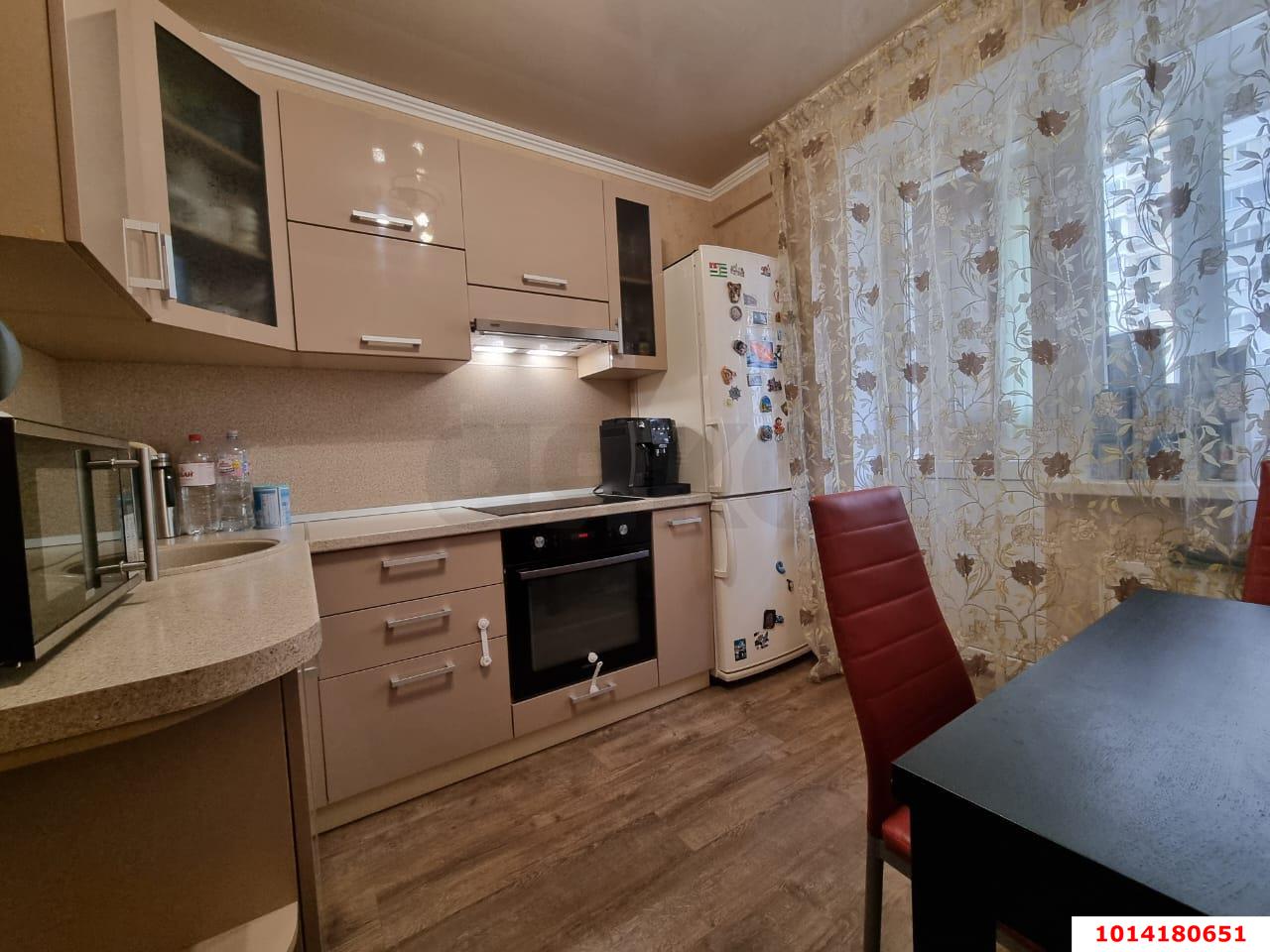 Фото №3: 2-комнатная квартира 49 м² - Краснодар, имени Петра Метальникова, ул. Петра Метальникова