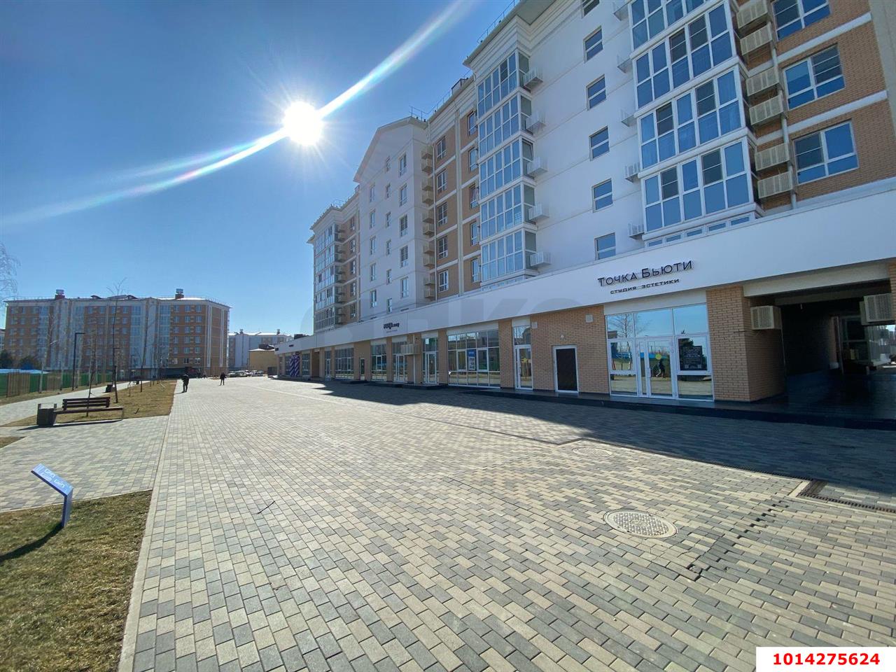 Фото №5: Торговое помещение 139 м² - Динская, жилой комплекс Белые Росы, ул. Красная, 158/1