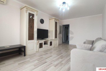 Фото №1: 2-комнатная квартира 66 м² - Краснодар, мкр. Дубинка, ул. Линейная, 21