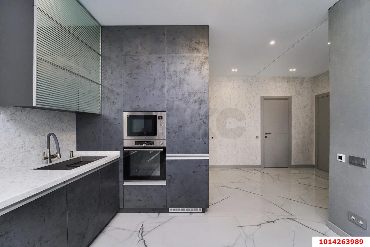 Фото №4: 2-комнатная квартира 72 м² - Краснодар, жилой комплекс Версаль, ул. Черниговская, 1