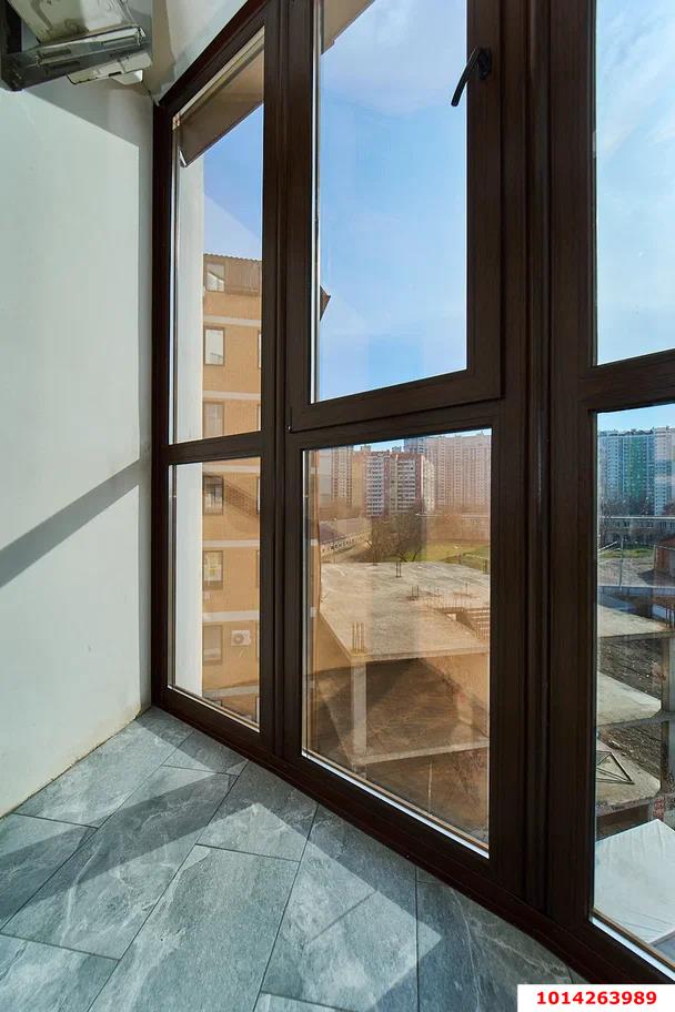 Фото №15: 2-комнатная квартира 72 м² - Краснодар, жилой комплекс Версаль, ул. Черниговская, 1