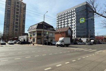 Фото №2: Офисное помещение 89 м² - Краснодар, мкр. Покровка, ул. Северная, 490