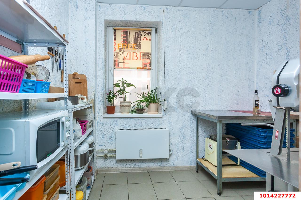 Фото №4: Торговое помещение 64 м² - Берёзовый, жилой комплекс Прогресс, ул. имени А.Н. Лодыгина, 3